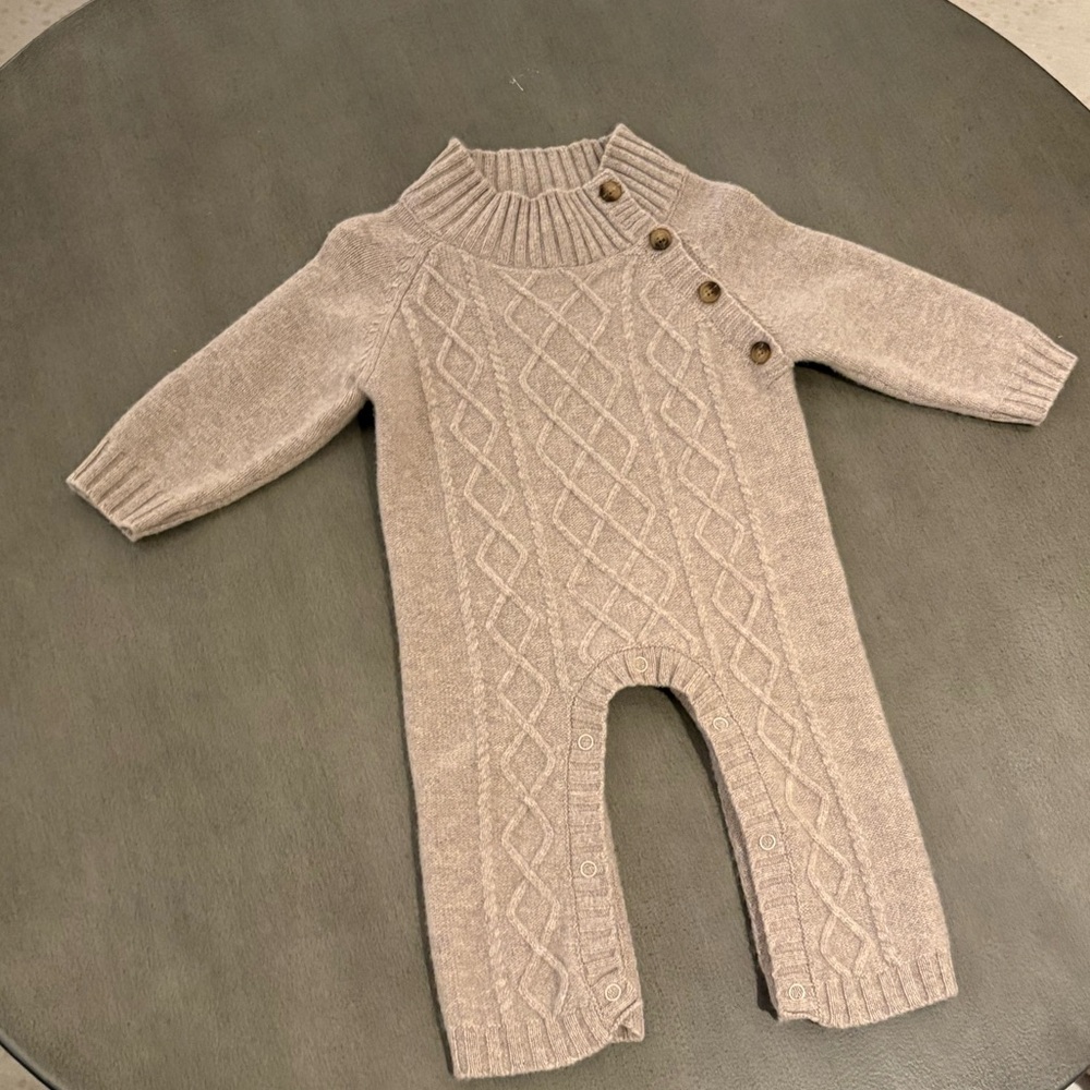 Donsje luxury merino wool Cozy Knit Baby Romper one piece neutral 12-18 months